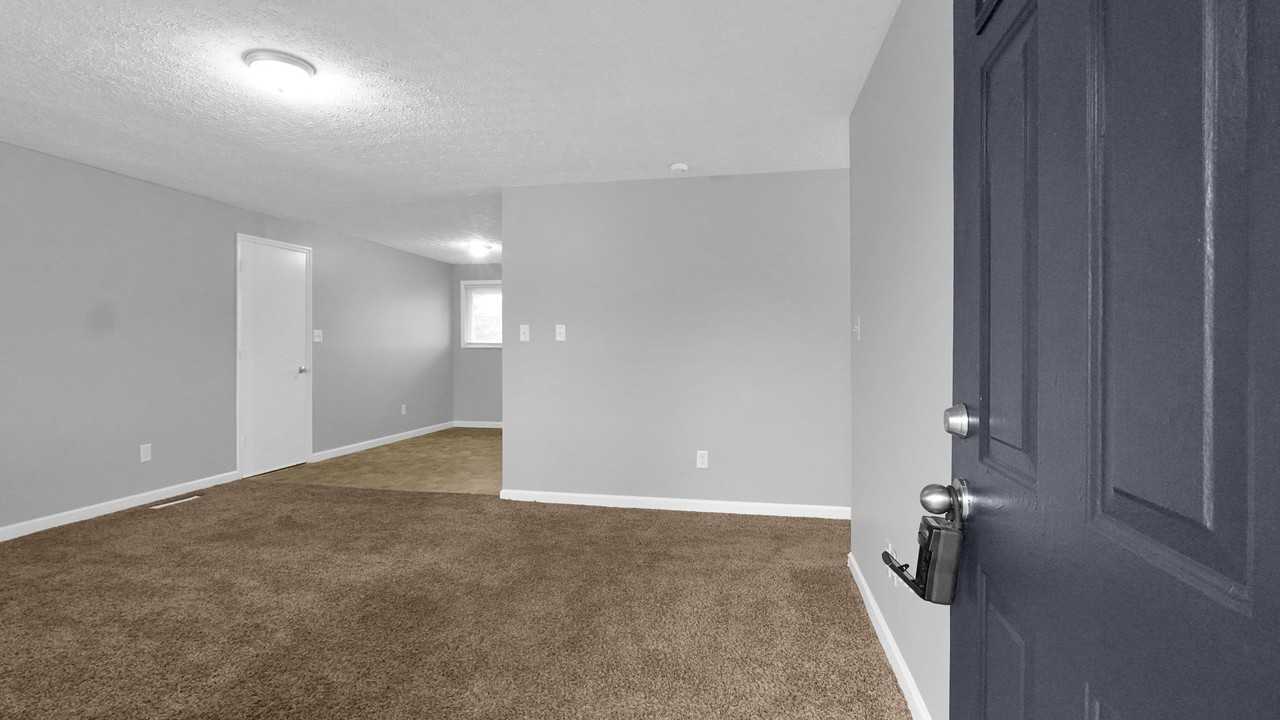 1631 Lucks Rd - Photo 5 of 26