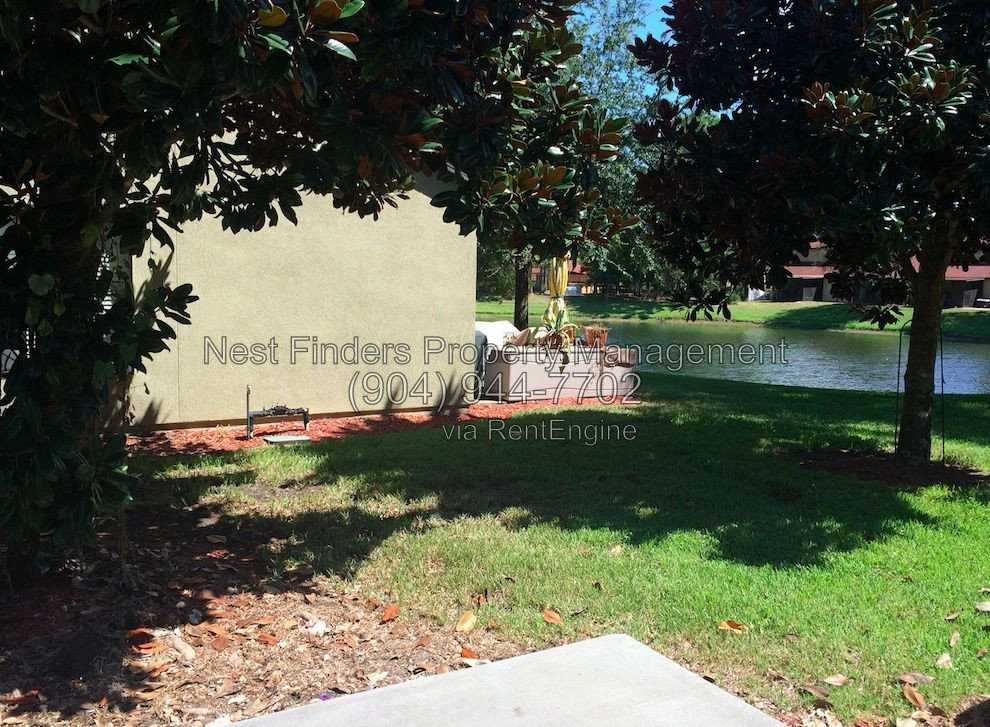 336 Redwood Ln - Photo 2 of 14