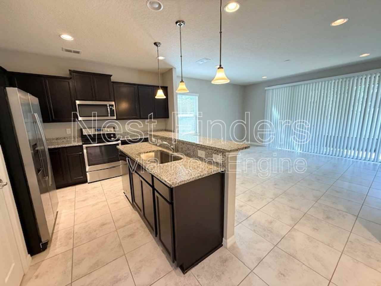 7028 Buroak Ct - Photo 4 of 34