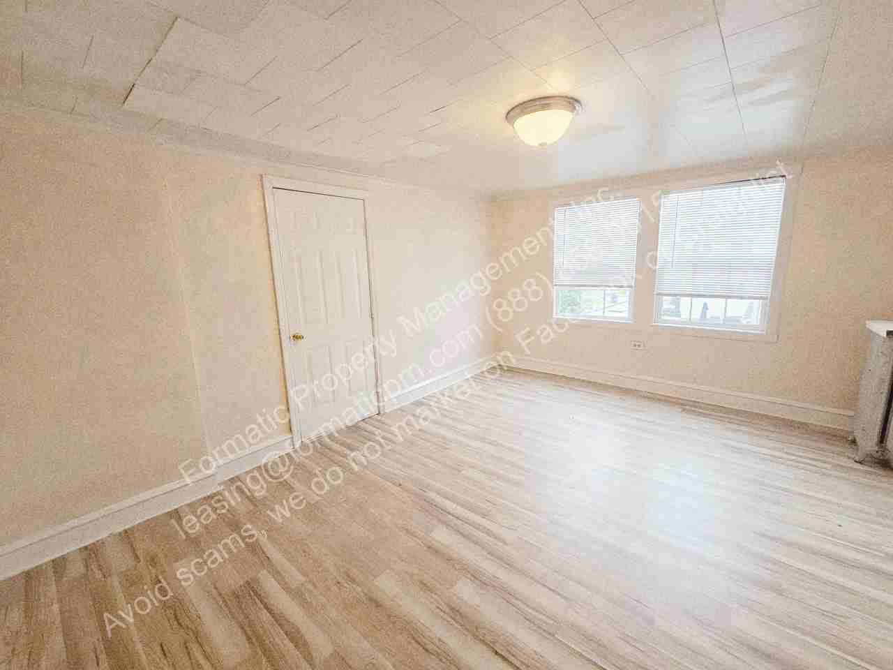 151 E Columbus Ave - Photo 6 of 11