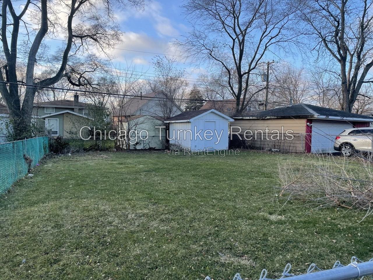 3813 168th Pl - Photo 2 of 9
