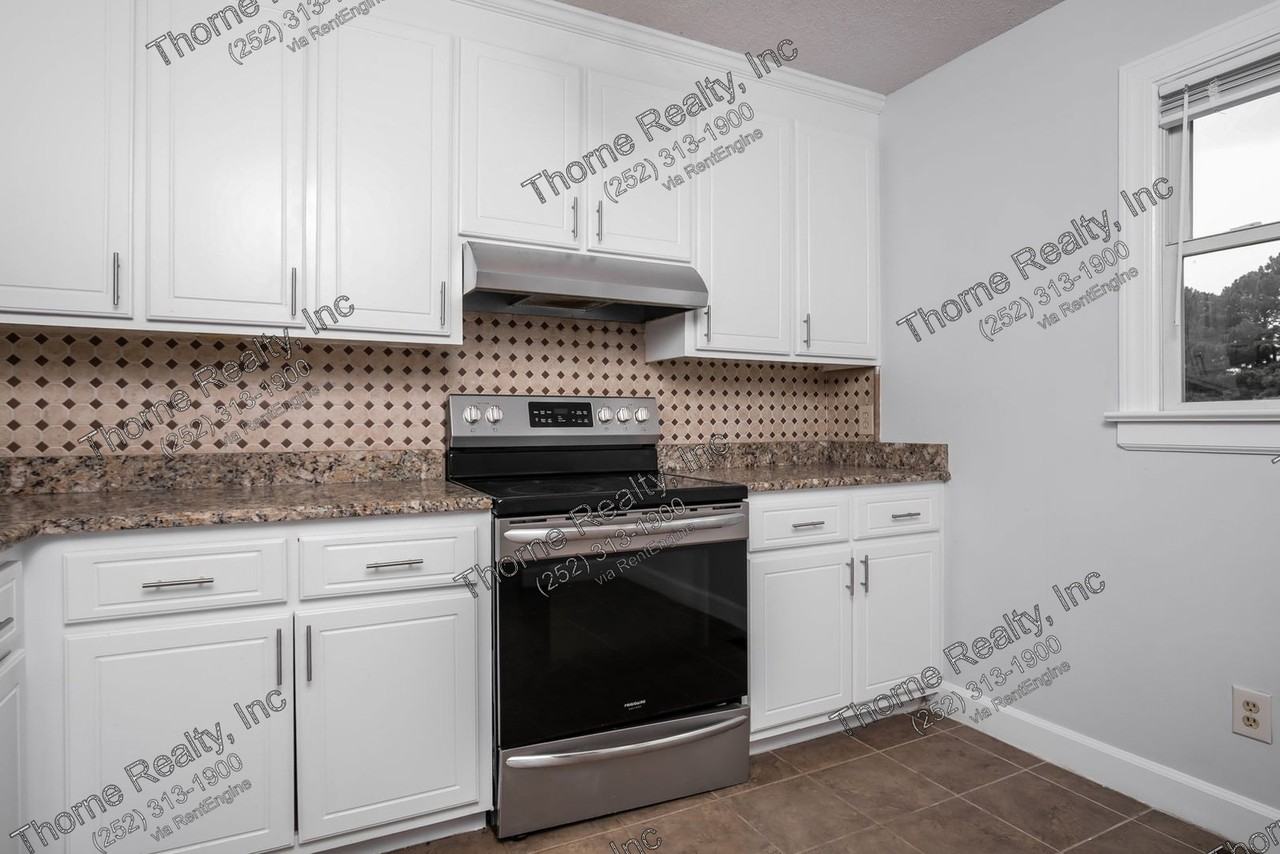 2506 St Christopher Southwest Cir #5 - Photo 7 of 21