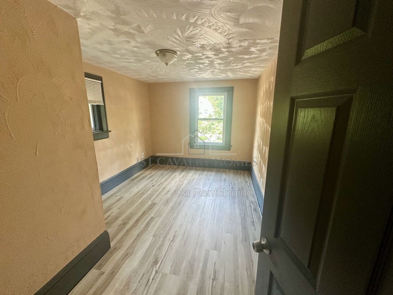 280 Lake St - Photo 6 of 12