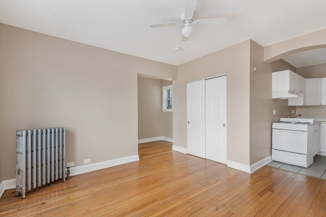 6938 S Cregier Ave. - Photo 3 of 11