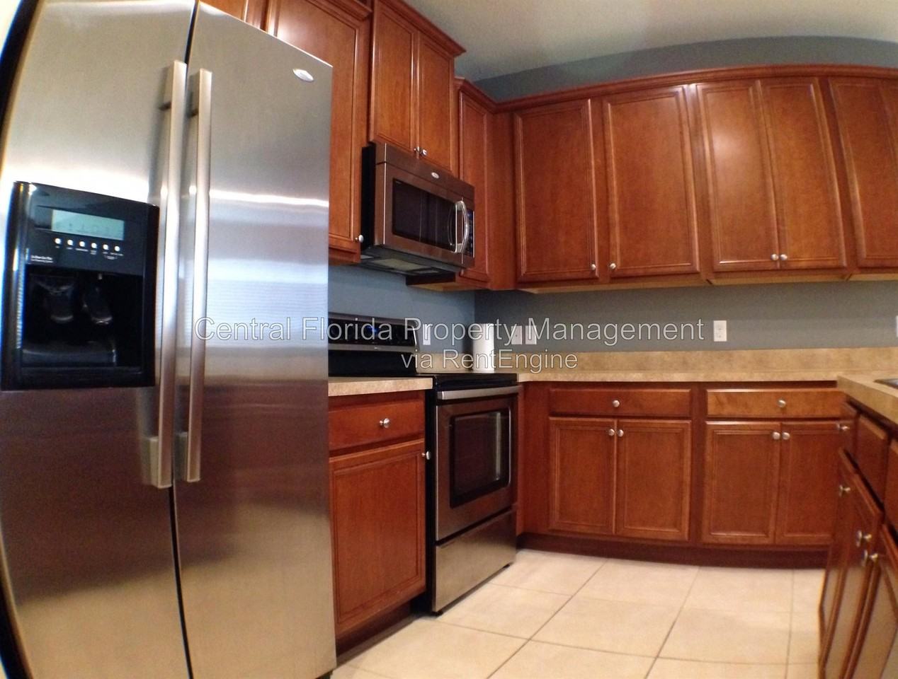 210 Silverglen Ln - Photo 7 of 12