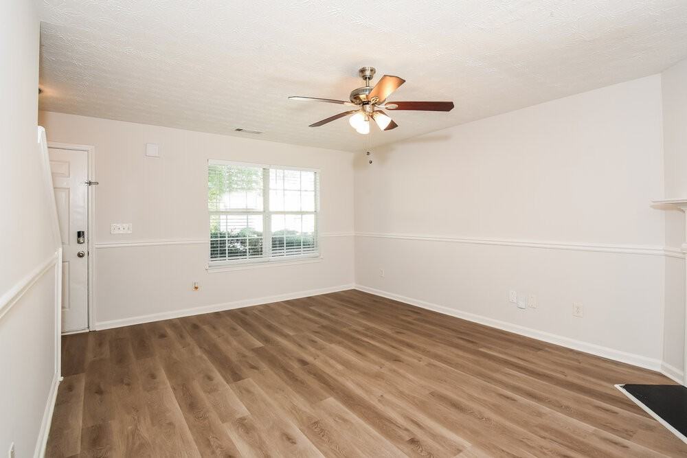 343 Clearsprings Dr - Photo 7 of 17