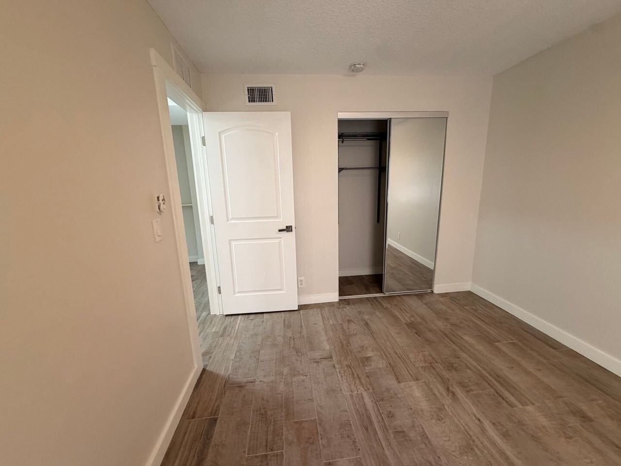 1710 Main St - Photo 5 of 9