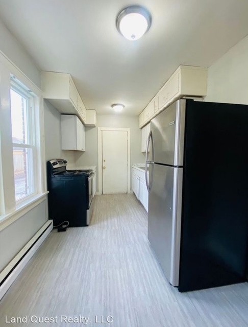 1137 Valley Dr #3 - Photo 5 of 6