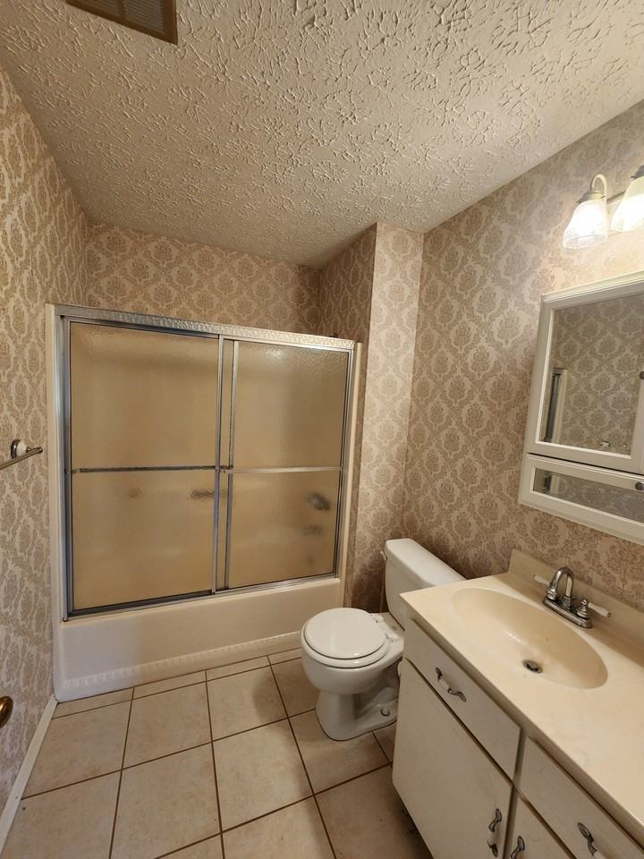 528 Ansley Ave - Photo 6 of 12