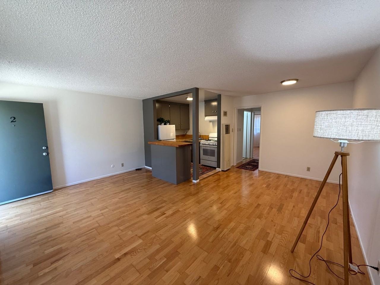 2925 Ellis St #2 - Photo 4 of 12