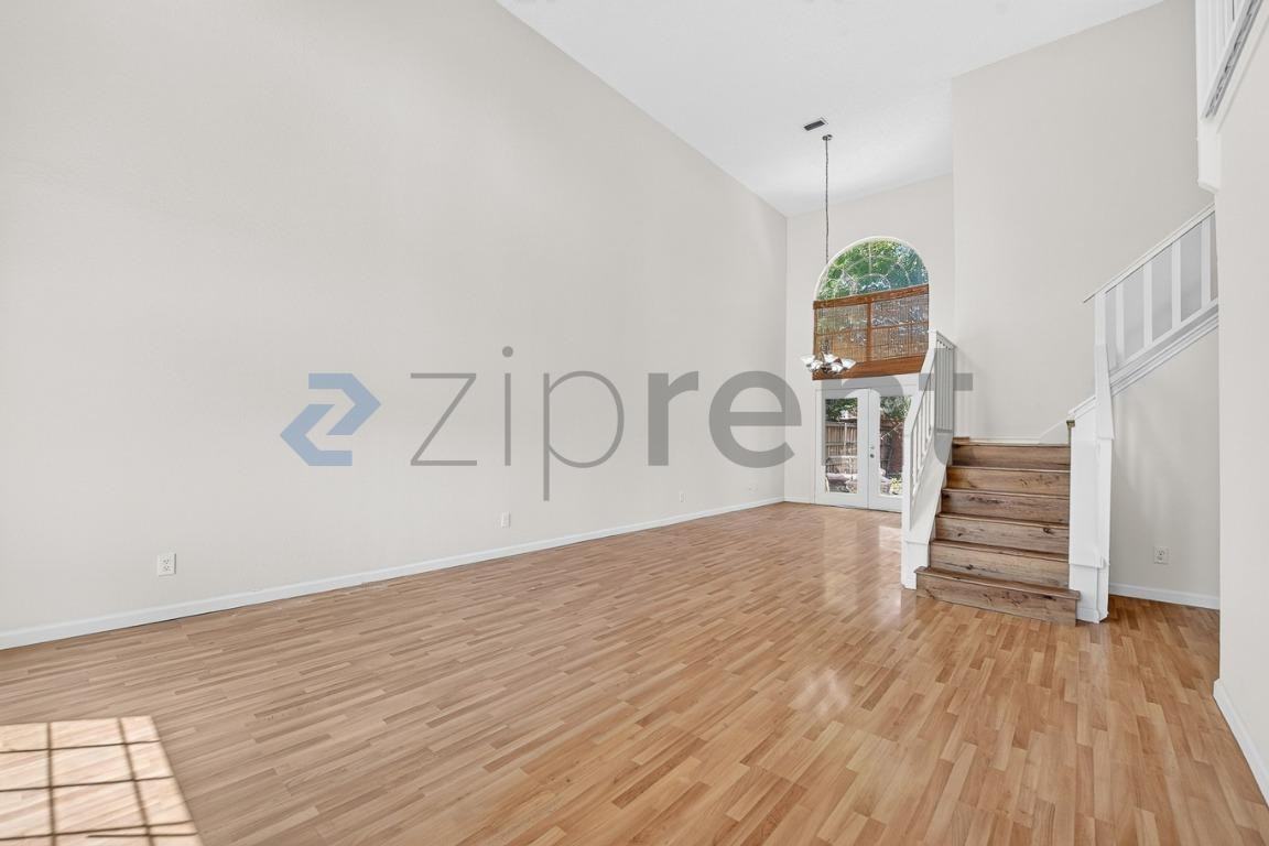 430 Moonlight Way - Photo 6 of 29
