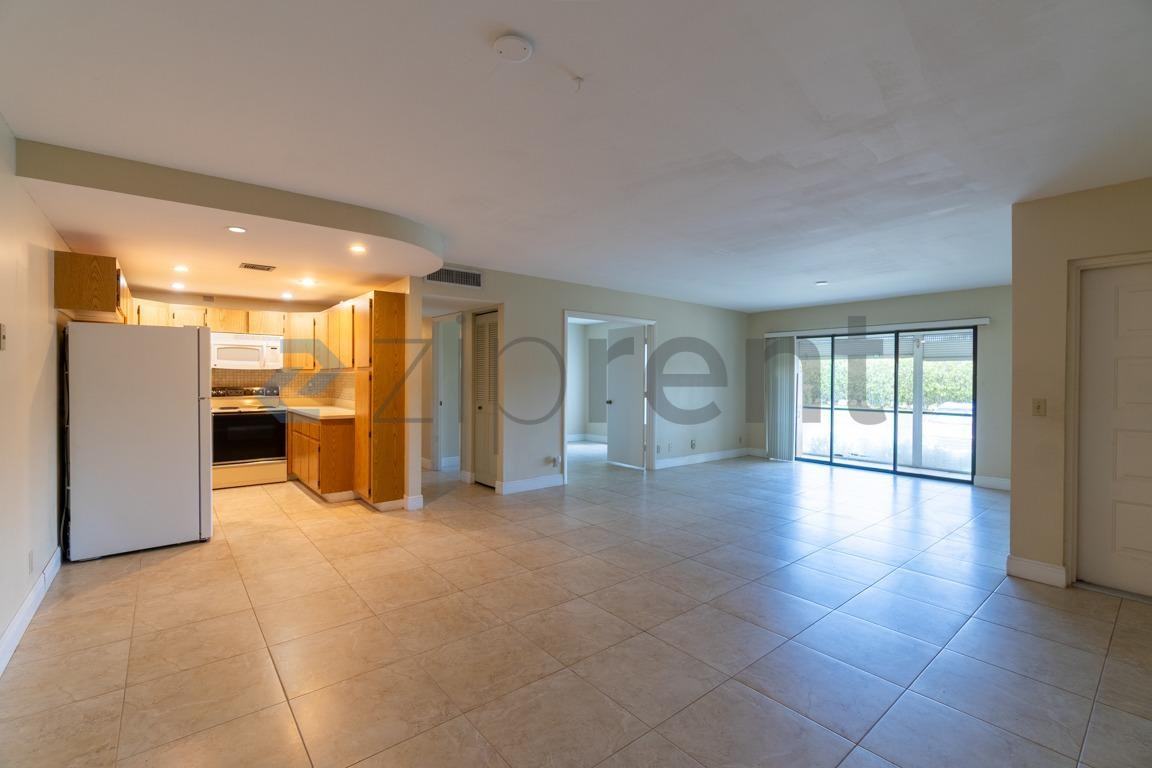 826 Sky Pine Way #D1 - Photo 4 of 23