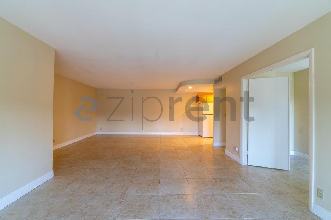 826 Sky Pine Way #D1 - Photo 5 of 23