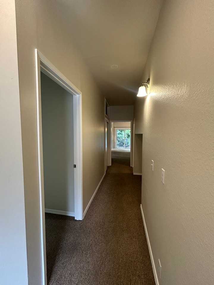 Mavis Apartments - Photo 5 of 27