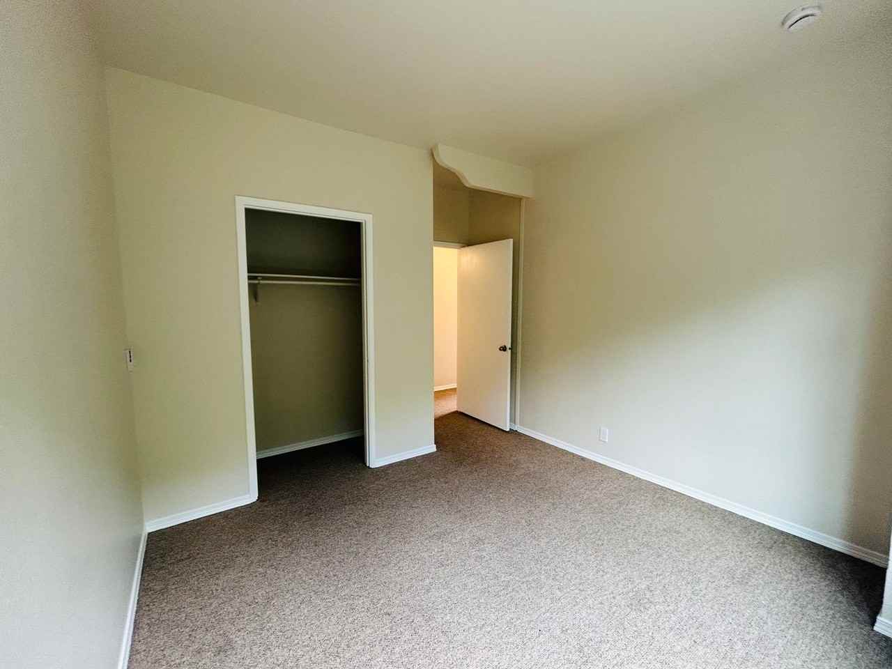Mavis Apartments - Photo 7 of 27