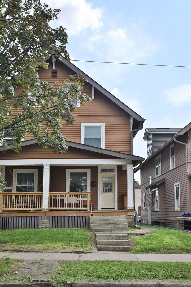 103 E Frambes Ave