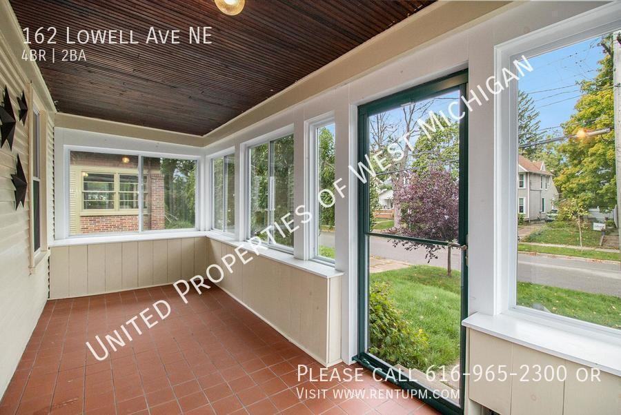 162 Lowell Ave Ne - Photo 2 of 21