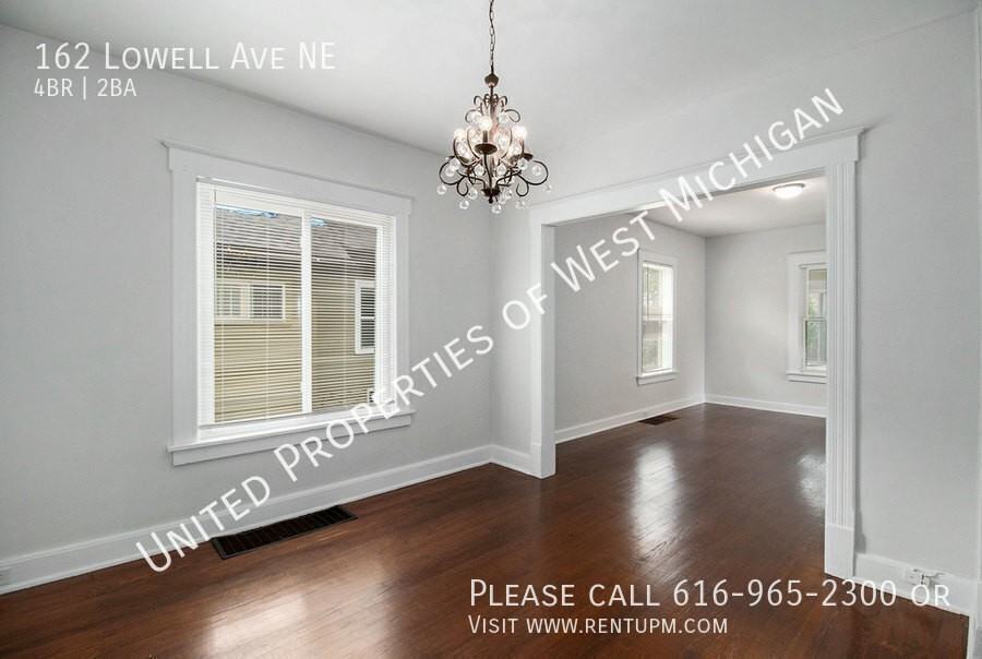 162 Lowell Ave Ne - Photo 3 of 21