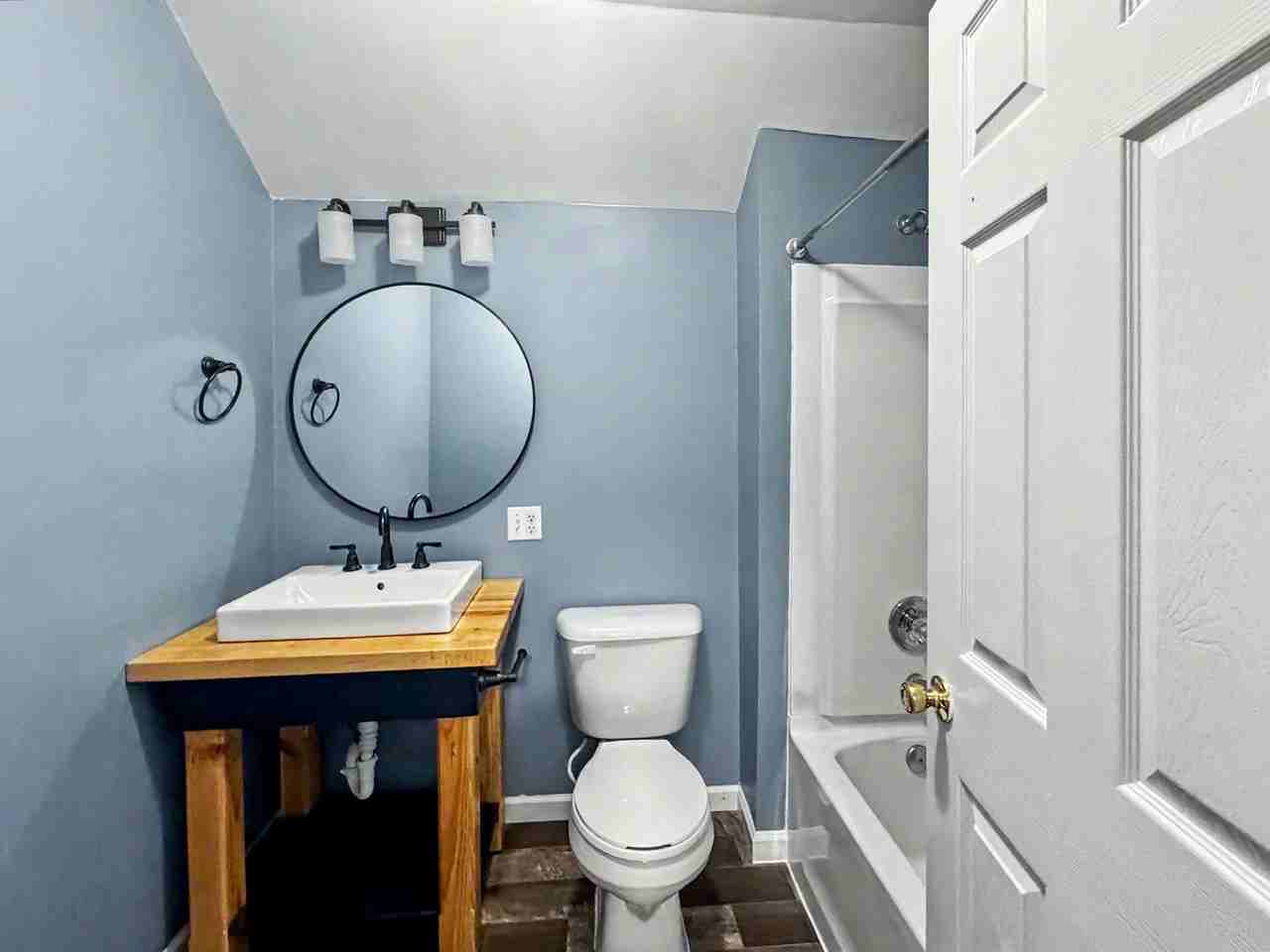 7701 Redwood Ave - Photo 2 of 27