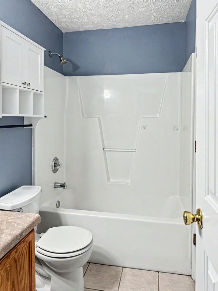 7701 Redwood Ave - Photo 7 of 27