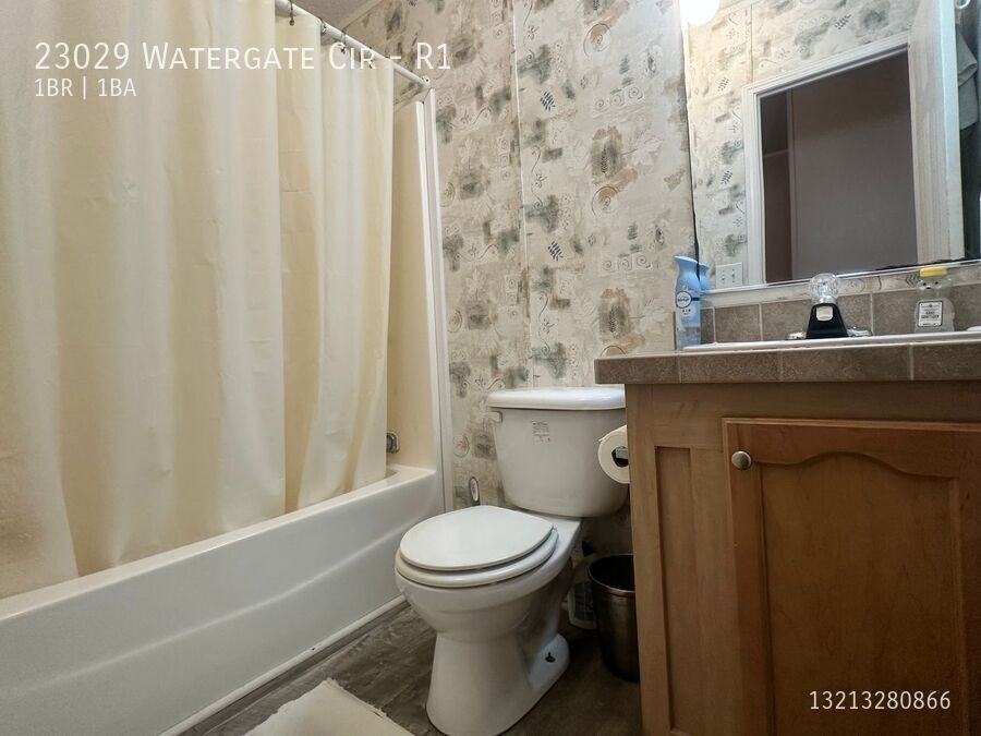 23029 Watergate Cir #R1 - Photo 5 of 6