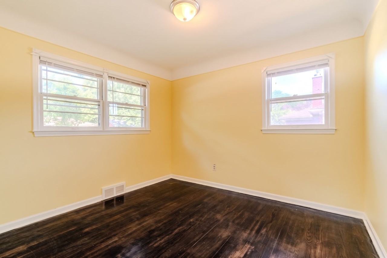 20636 Woodcrest St - Photo 6 of 12