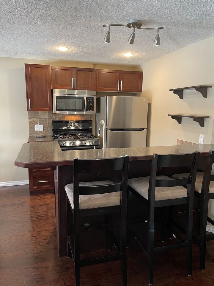 15 Cresthaven Way Sw - Photo 7 of 20