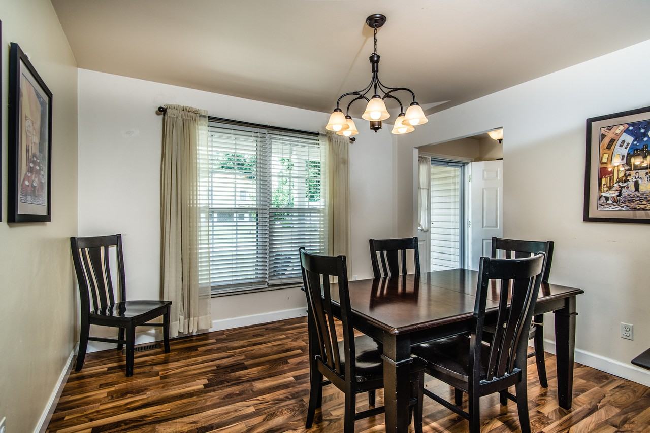 1620 Dahlia Ct - Photo 5 of 50