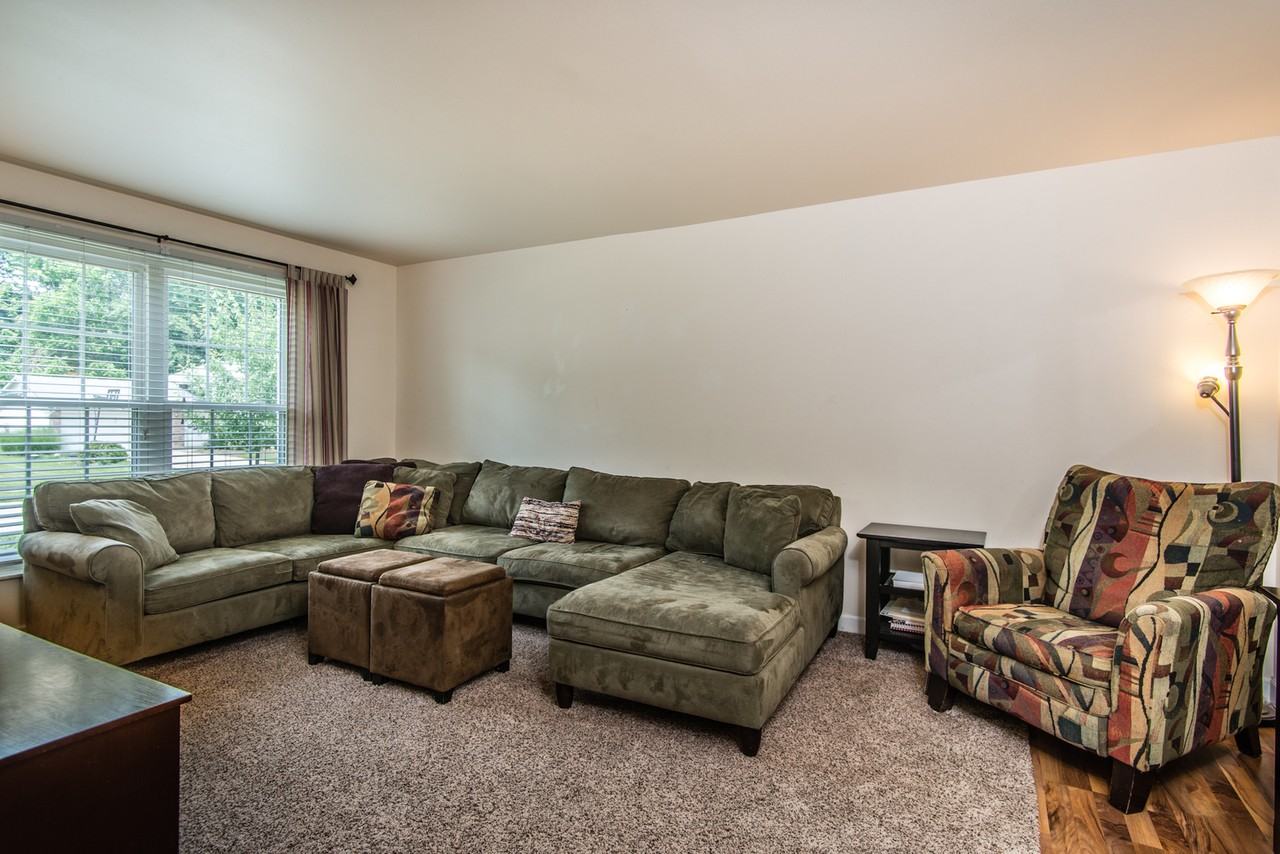 1620 Dahlia Ct - Photo 6 of 50