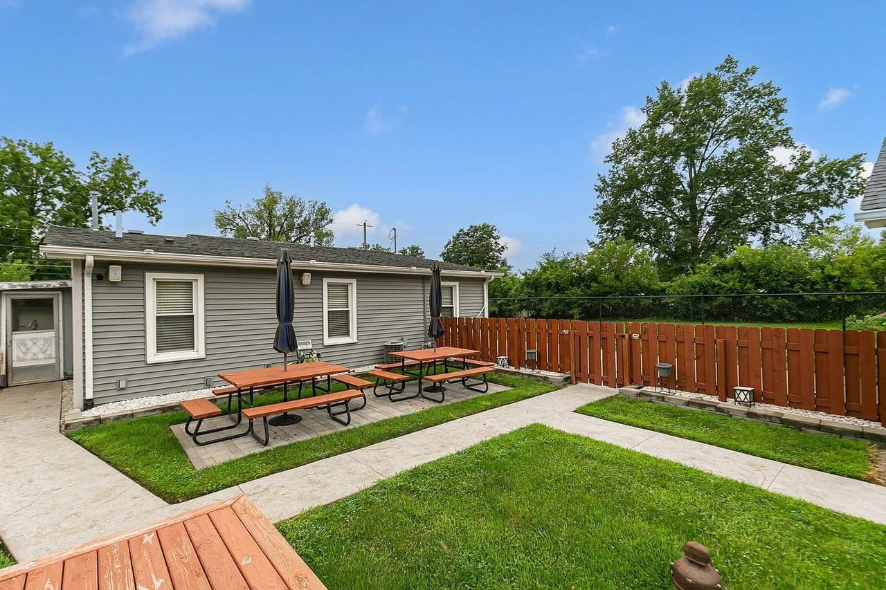 2621 47th Ave - Photo 4 of 12