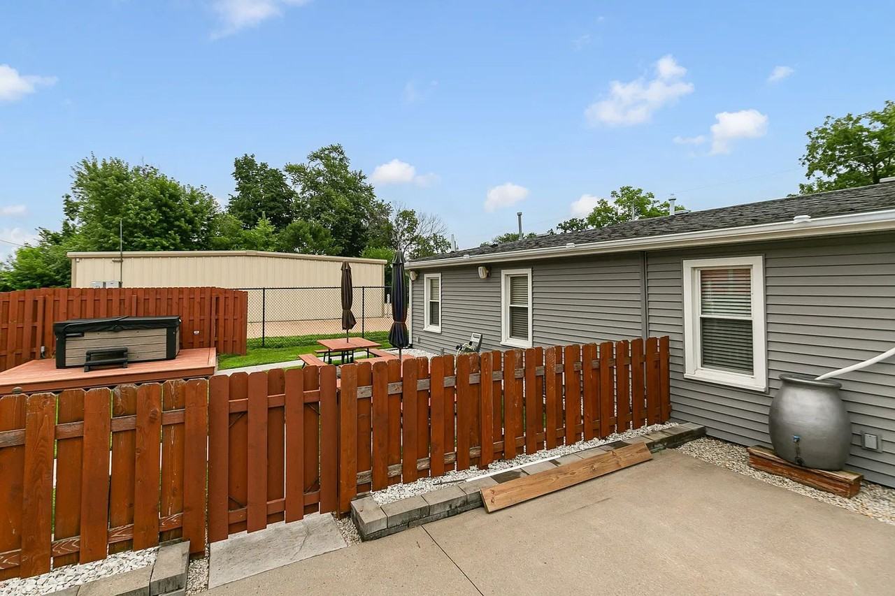 2621 47th Ave - Photo 5 of 12
