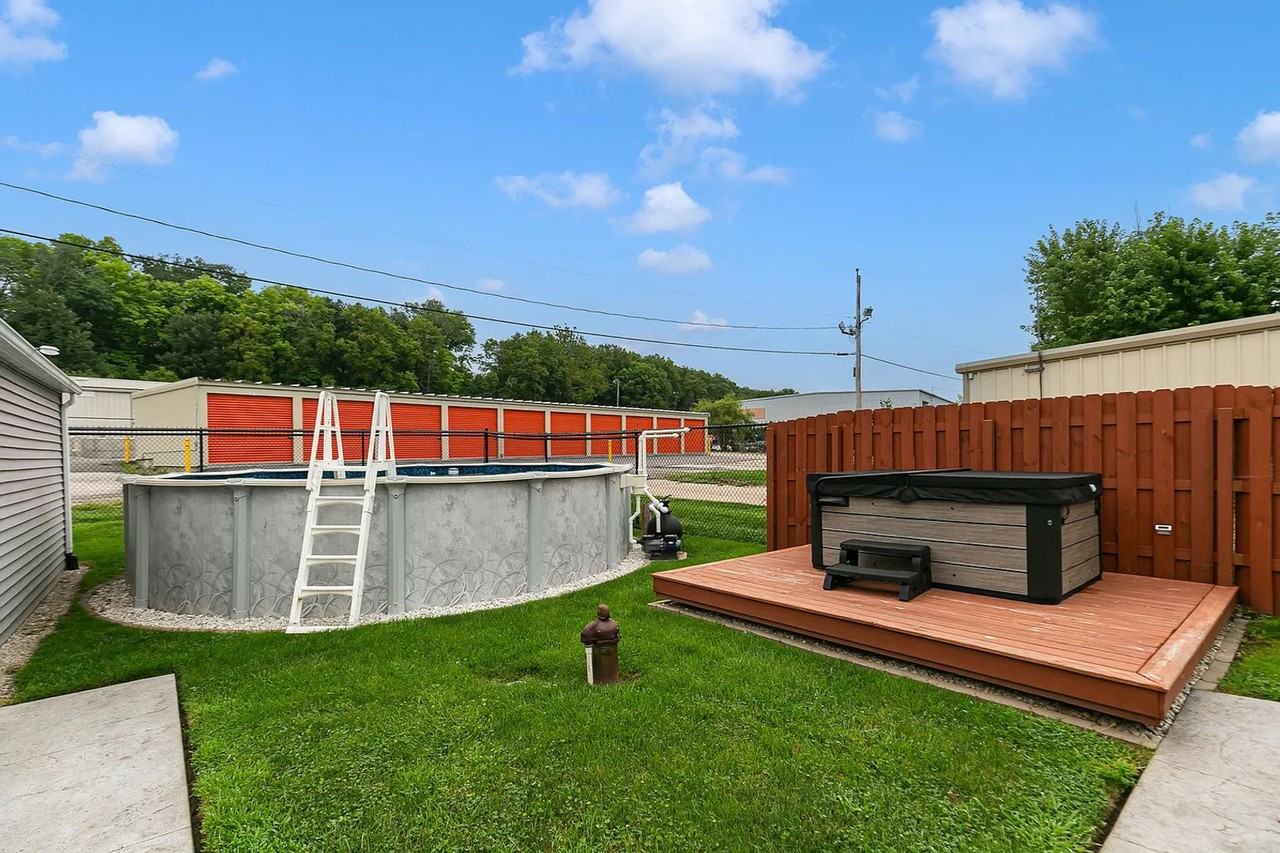2621 47th Ave - Photo 7 of 12
