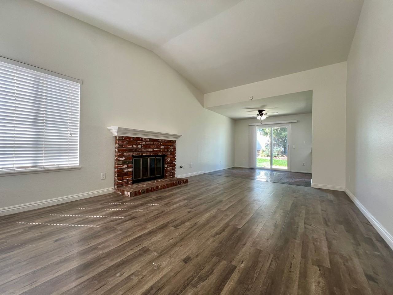 7284 Parkside Pl - Photo 2 of 24