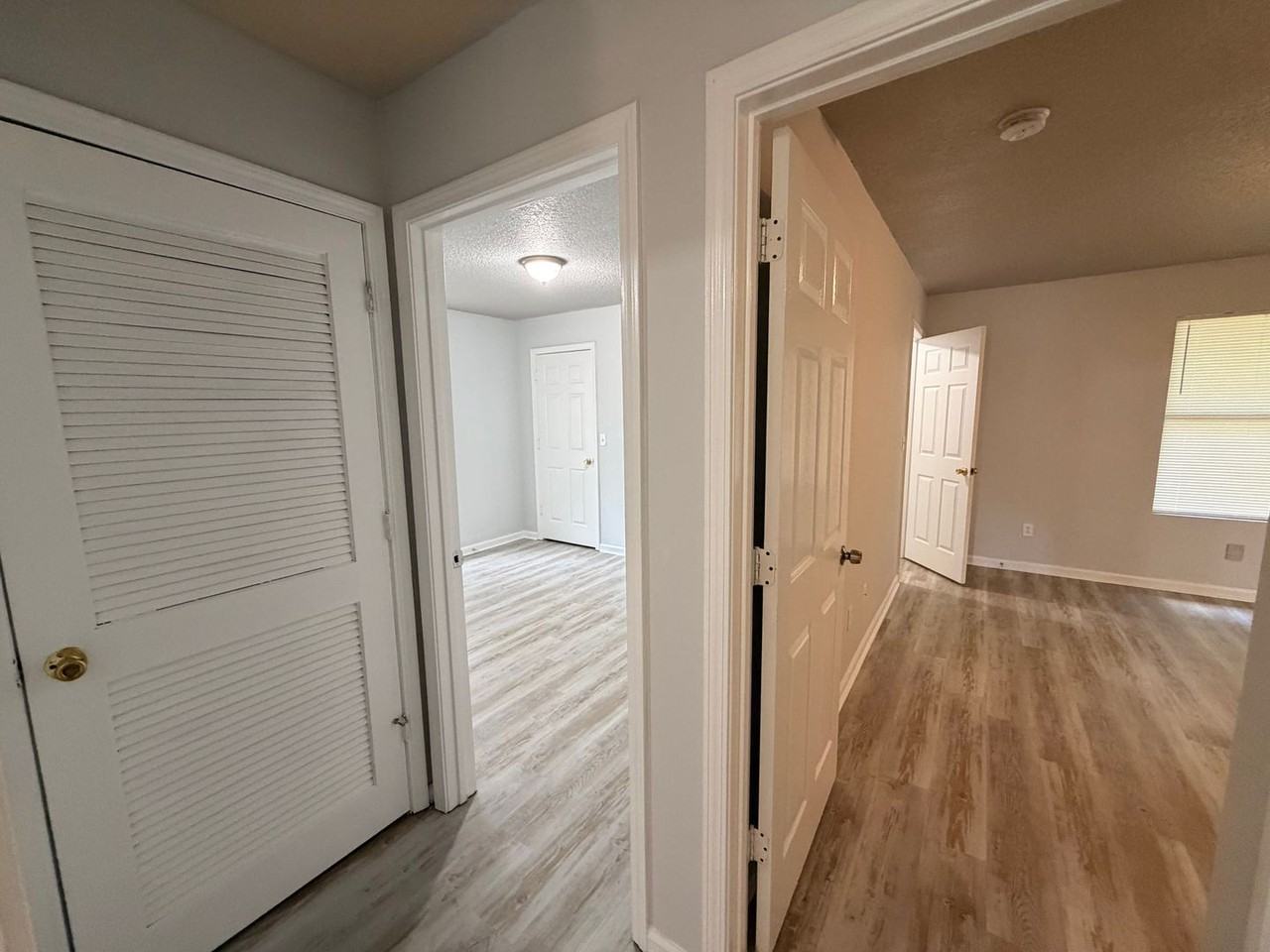 8225 Eaton Ave - Photo 5 of 10