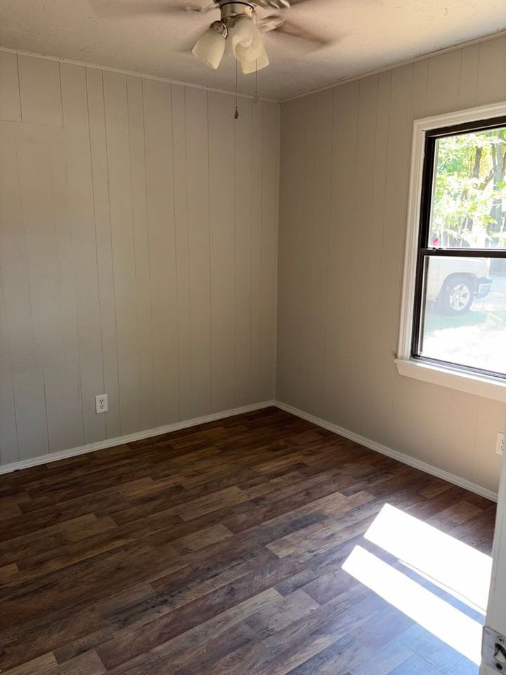 5904 Dimple Dr - Photo 4 of 7