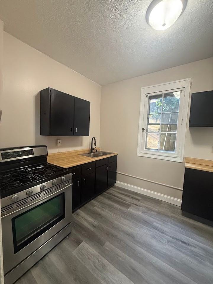 115 Westmoreland Ter - Photo 6 of 13