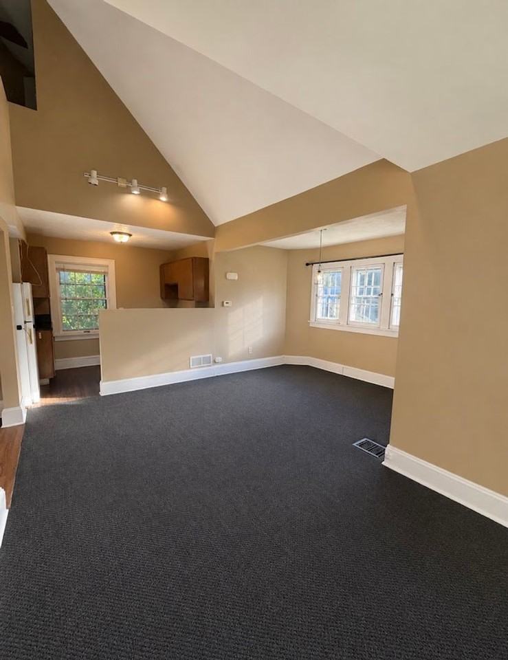 117 Westmoreland Ter - Photo 3 of 12