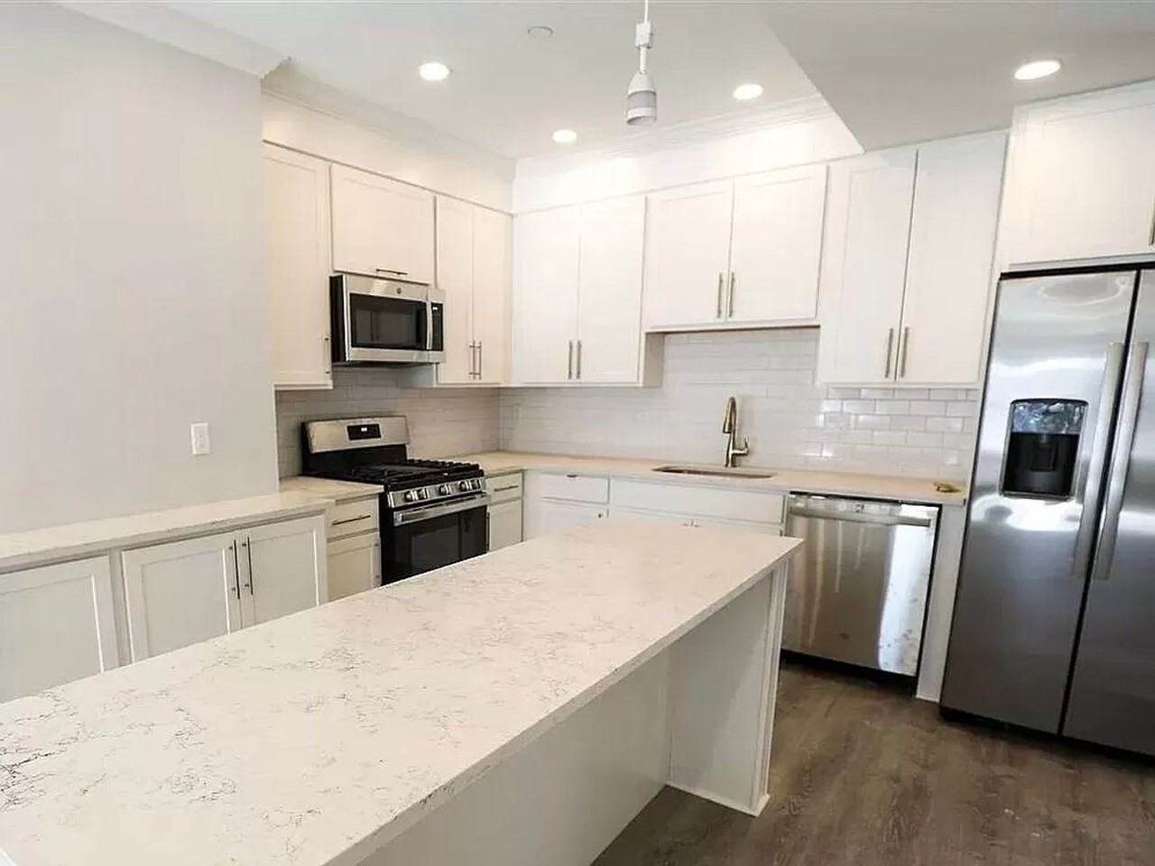 6 Kenrick St - Photo 2 of 8