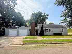 638 Clifford Ave - Photo 1 of 1