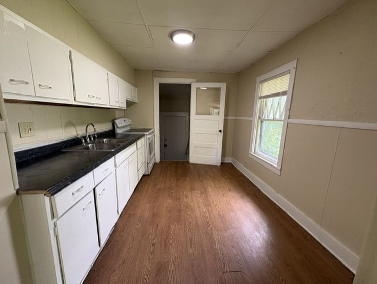 516 Wildwood Ave - Photo 4 of 10