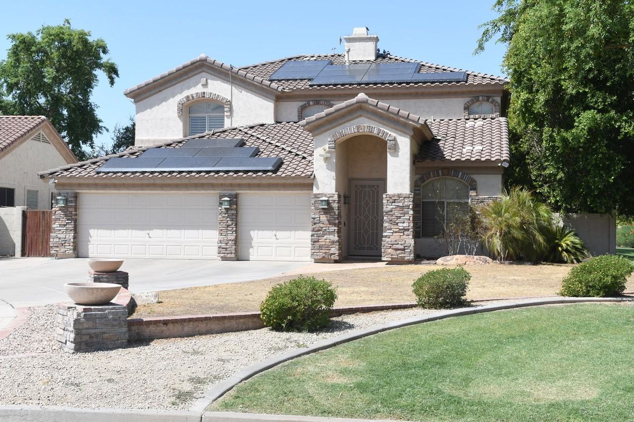 19318 N 62nd Dr