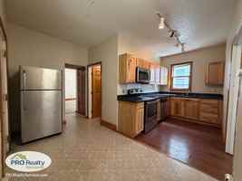 featured image of 962 6th St E