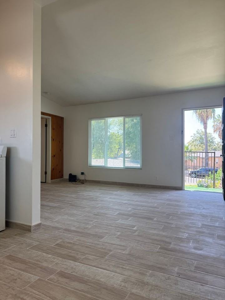 940 Water St #8 - Photo 7 of 15
