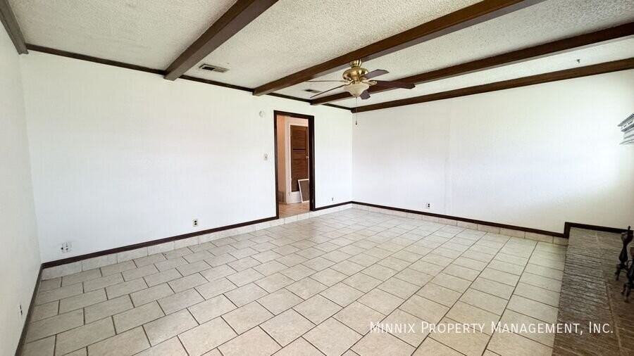 5603 Amherst St - Photo 5 of 27