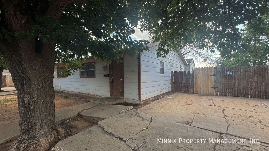 3102 Avenue N - Photo 2 of 20