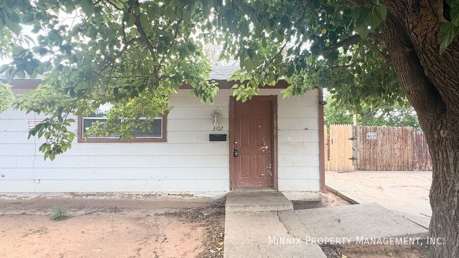 3102 Avenue N - Photo 3 of 20