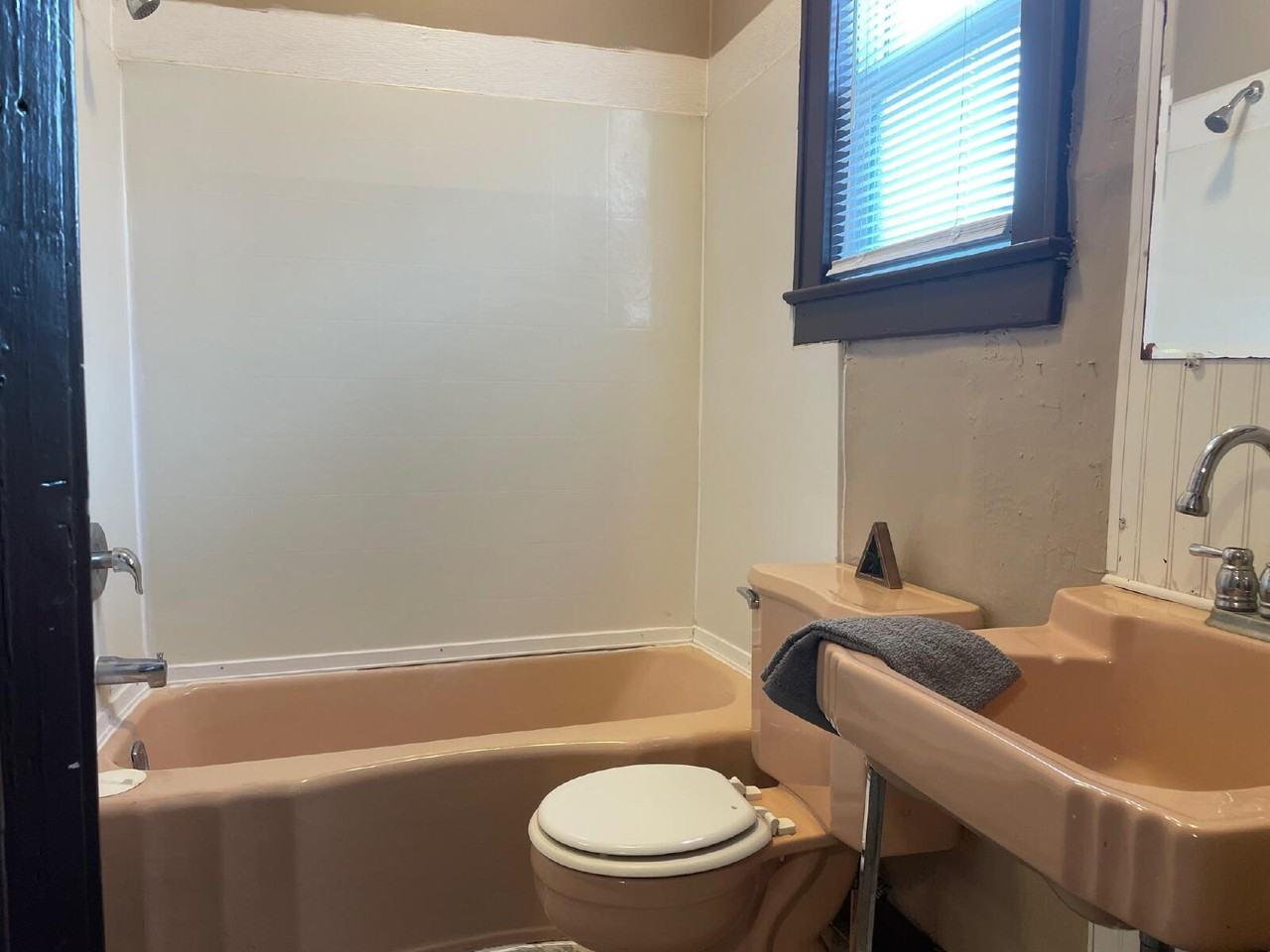 2020 N 16th St #B - Photo 5 of 12