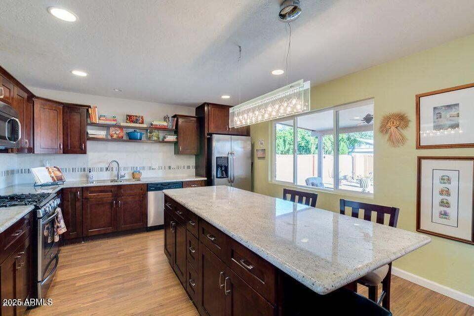 8123 E Mitchell Dr - Photo 5 of 8