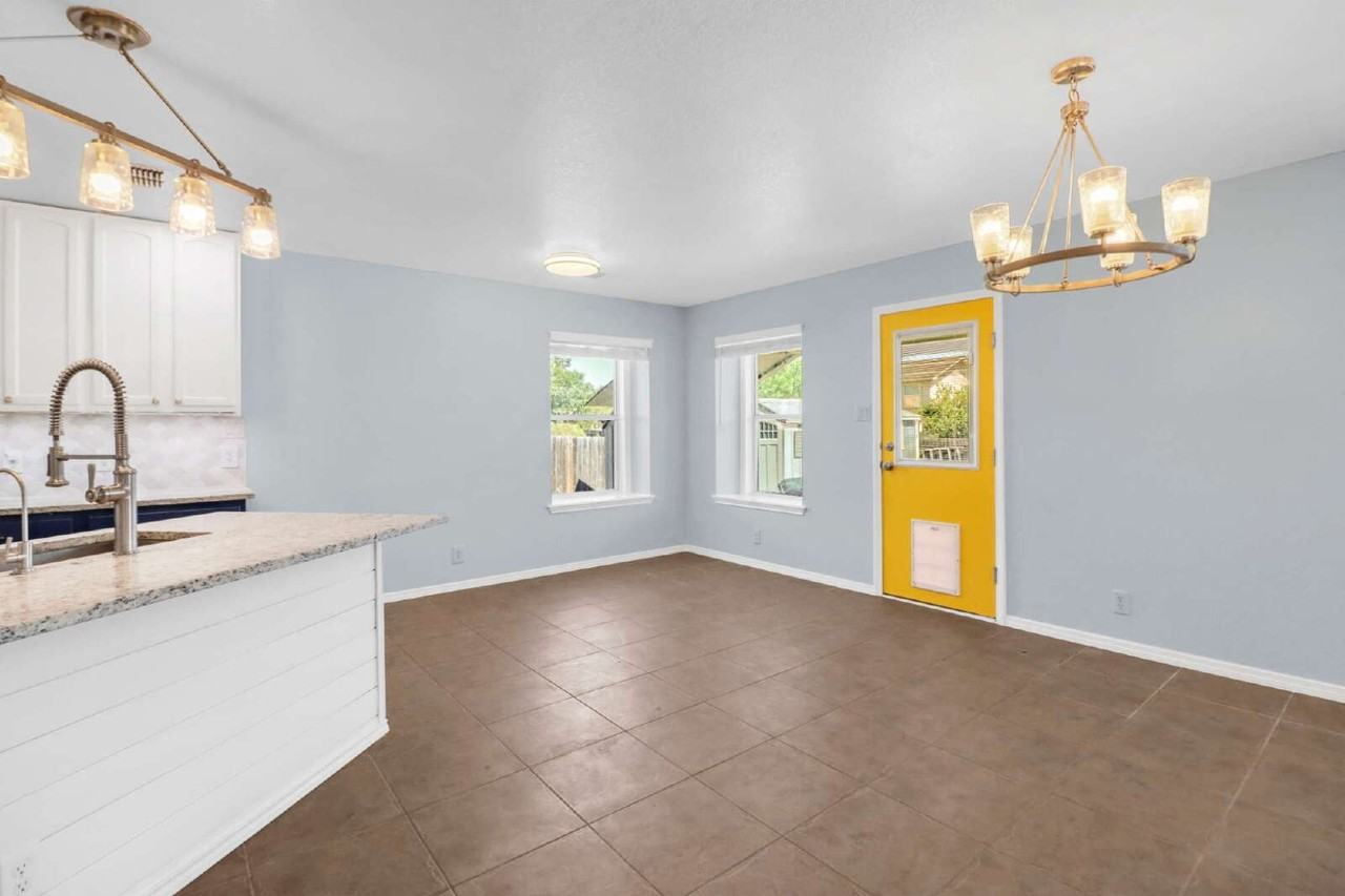 406 Reba - Photo 5 of 40