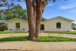 featured image of 3502 77th Dr